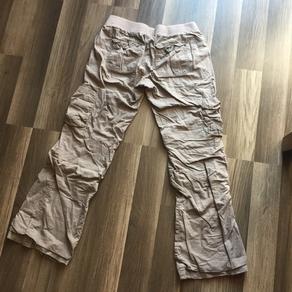 Old Navy brown low rise cargo pants - Picture 2 of 4